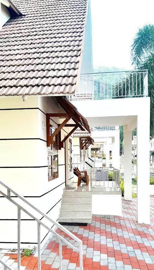 Skyview Villa Athirappilly Bagian luar foto